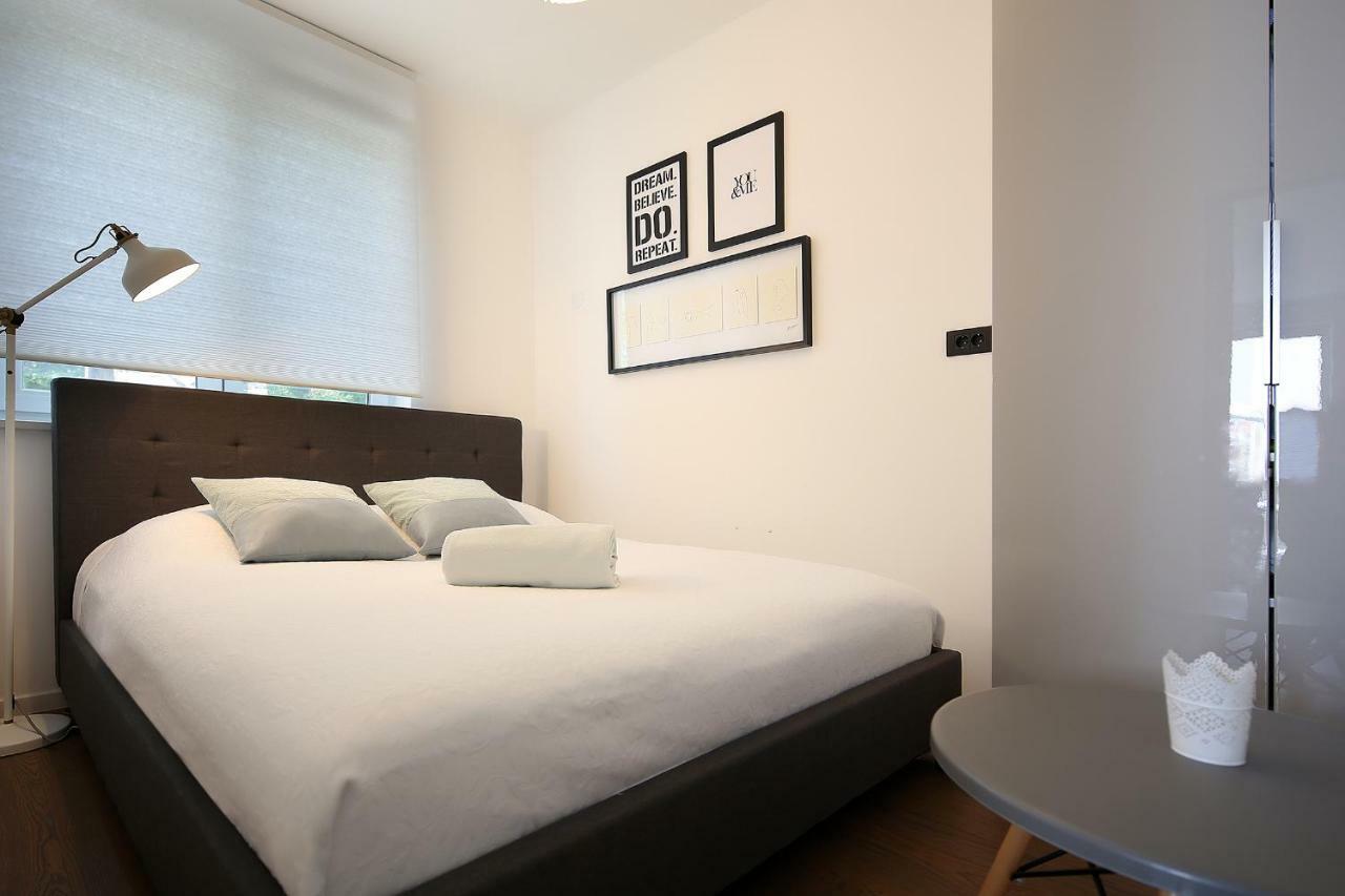 The View Luxury Apartment ดรามัลย์ ภายนอก รูปภาพ
